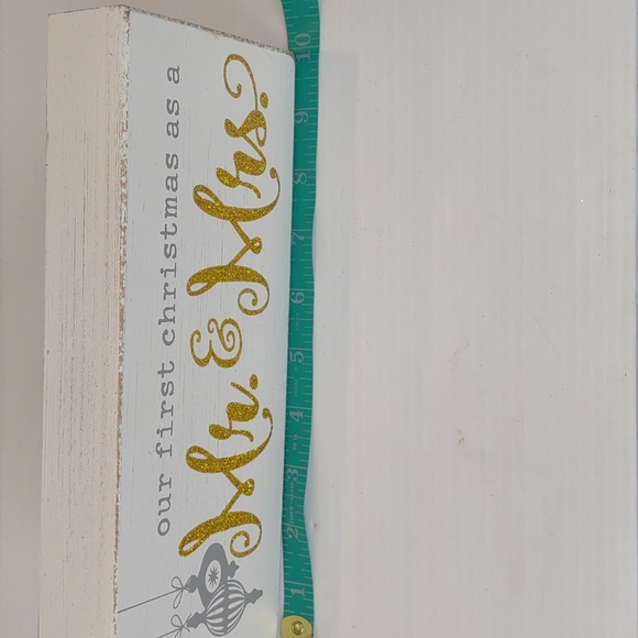 Quill To Paper White Reclaimed Wood "Our First Xmas Mr. & Mrs. Glitter Box Sign - Picture 6 of 12